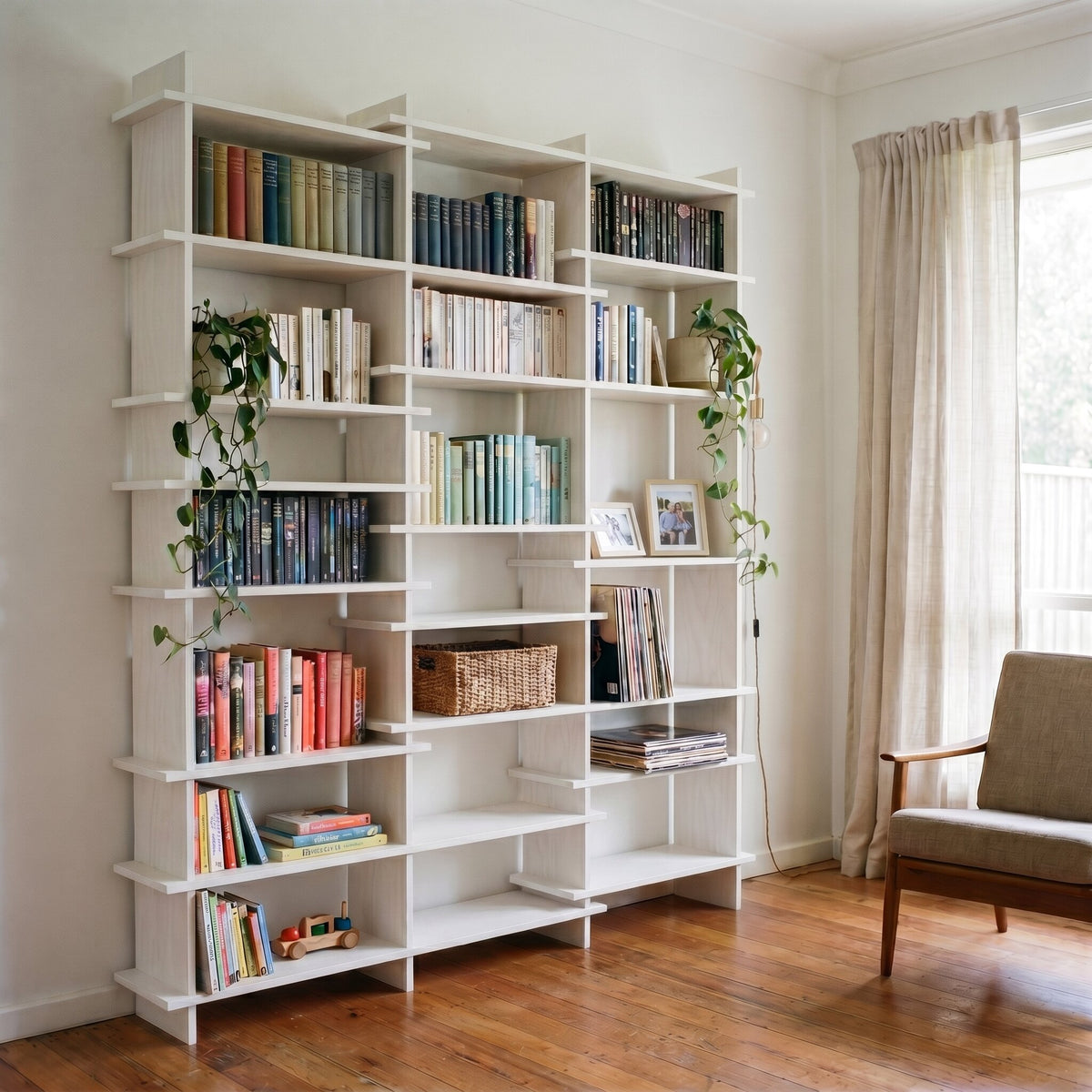 The Shelves 4UR